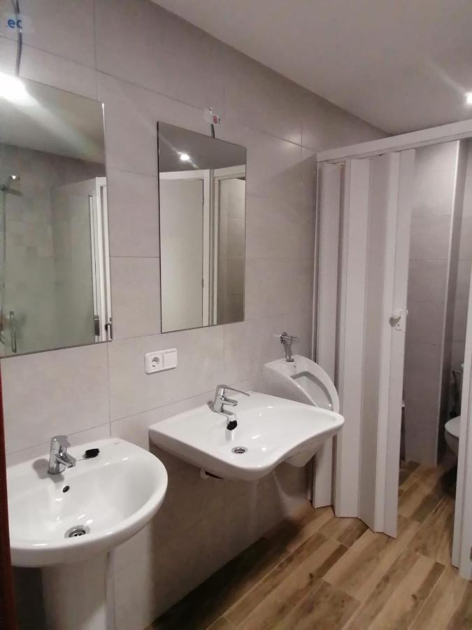 Albergue El Templarin 蓬费拉达 外观 照片