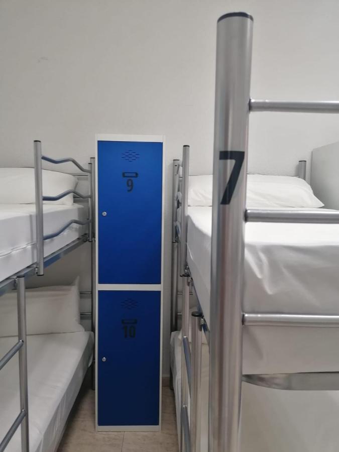 Albergue El Templarin 蓬费拉达 外观 照片