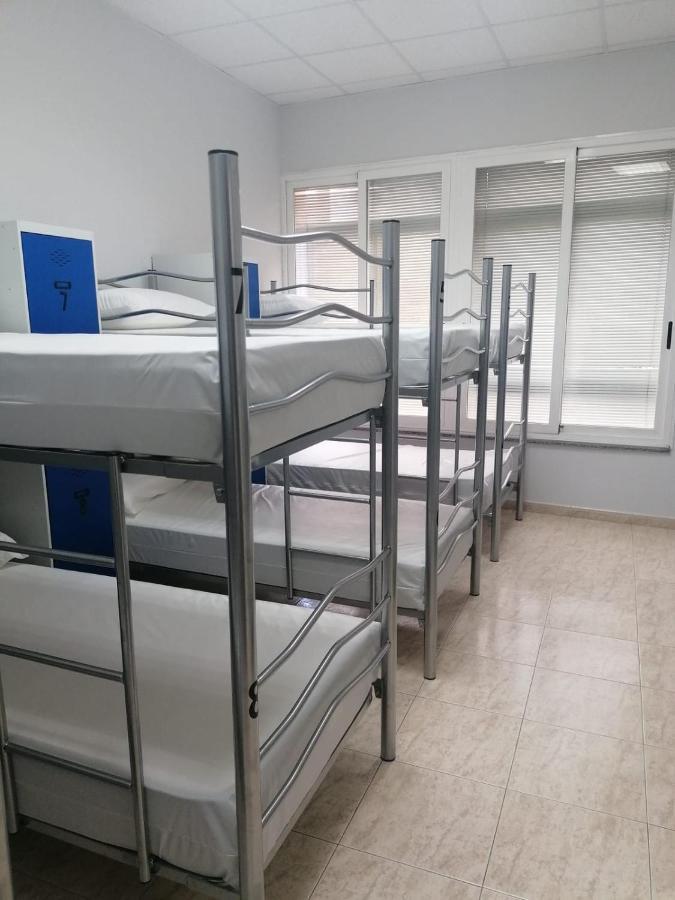 Albergue El Templarin 蓬费拉达 外观 照片